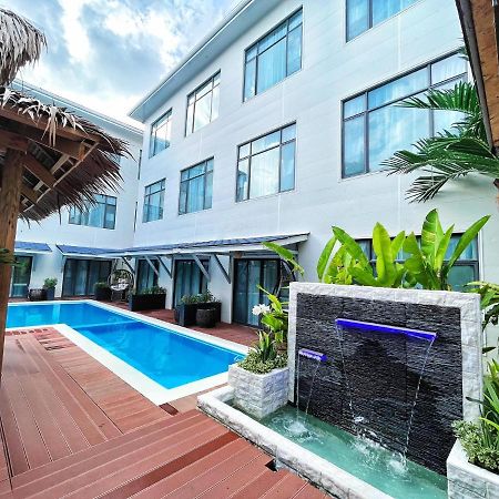 Siargao Seasky Resort Catangnan Bagian luar foto