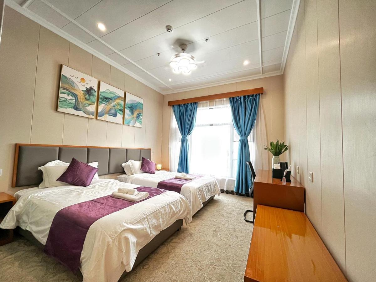 Siargao Seasky Resort Catangnan Bagian luar foto