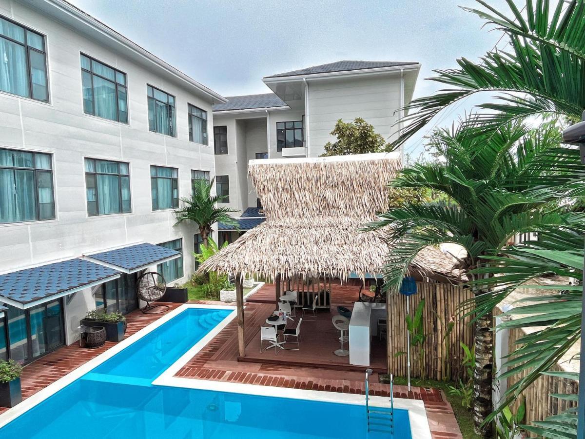 Siargao Seasky Resort Catangnan Bagian luar foto